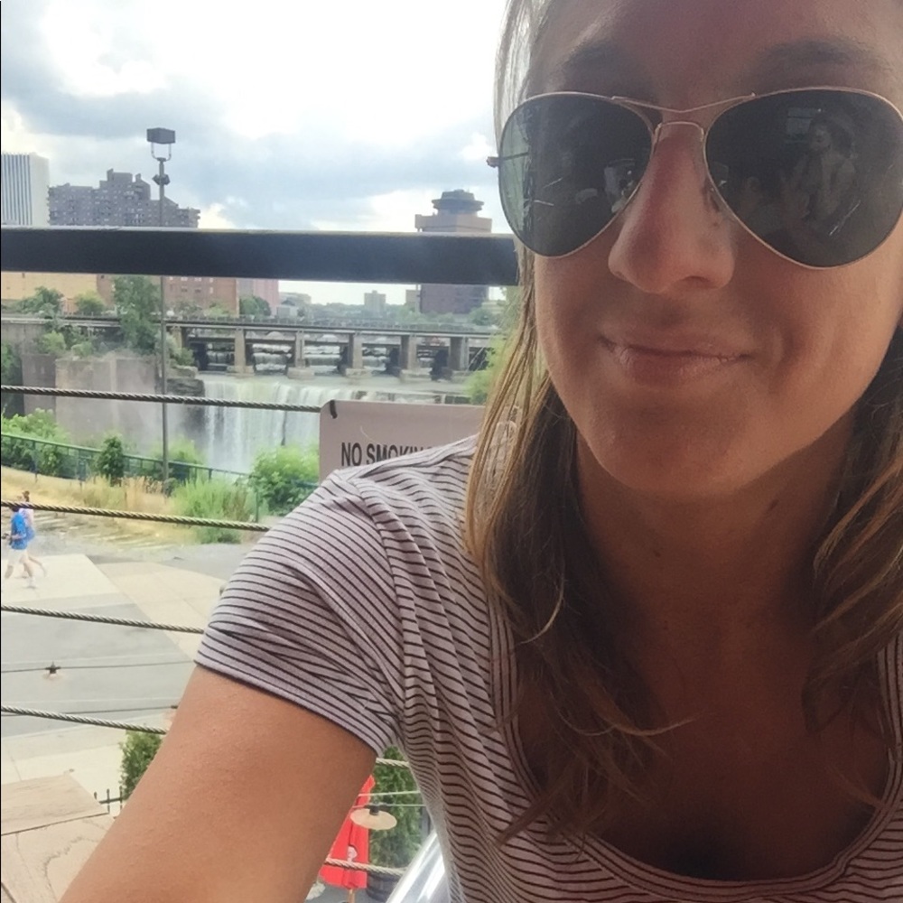 Meet your Posher, Lindsay